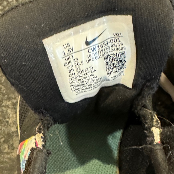 Nike sneakers - Picture 4 of 4